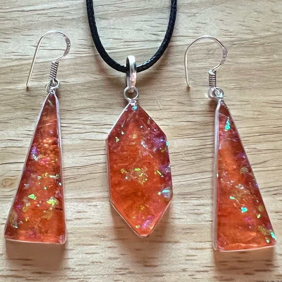 New Orange Acrylic Iridescent Dichroic Silver Overlay Pendant Earrings Set - Picture 6 of 6